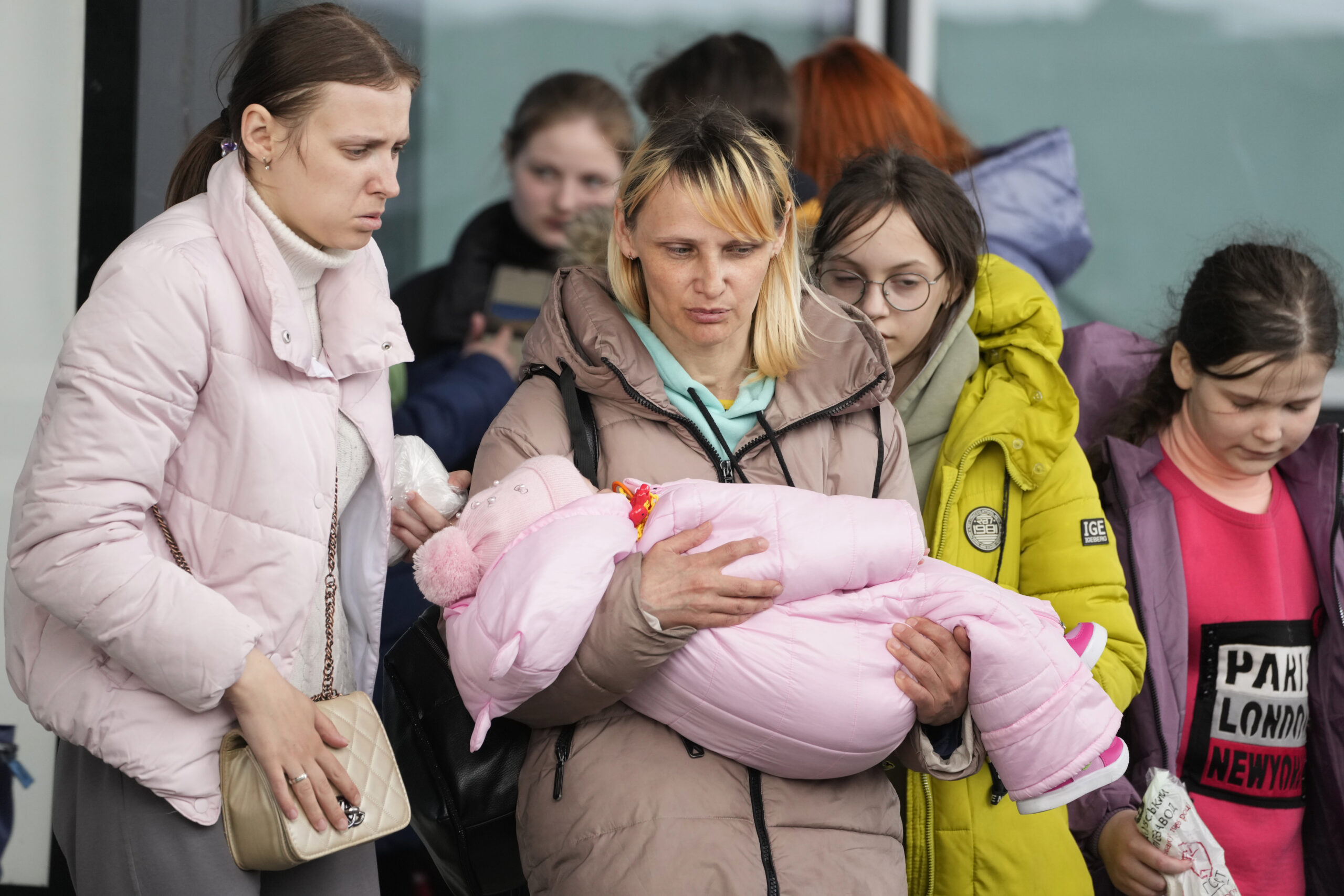 Londra, sul rapimento di bambini ucraini: "I russi vogliono eliminare una generazione per la difesa del paese" Londra, sul rapimento di bambini ucraini: "I russi vogliono eliminare una generazione per la difesa del paese"