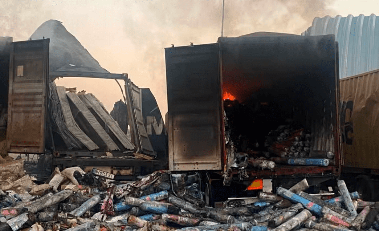 Nuovi bombardamenti russi su Odessa e Izmail per danneggiare l'esportazione del grano