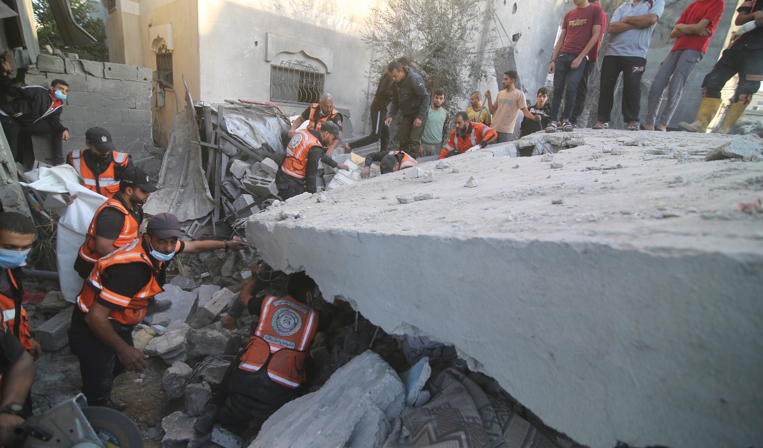 Gaza, si fa presto a dire "corridoi umanitari": una lettera al direttore di Repubblica Gaza, si fa presto a dire "corridoi umanitari": una lettera al direttore di Repubblica