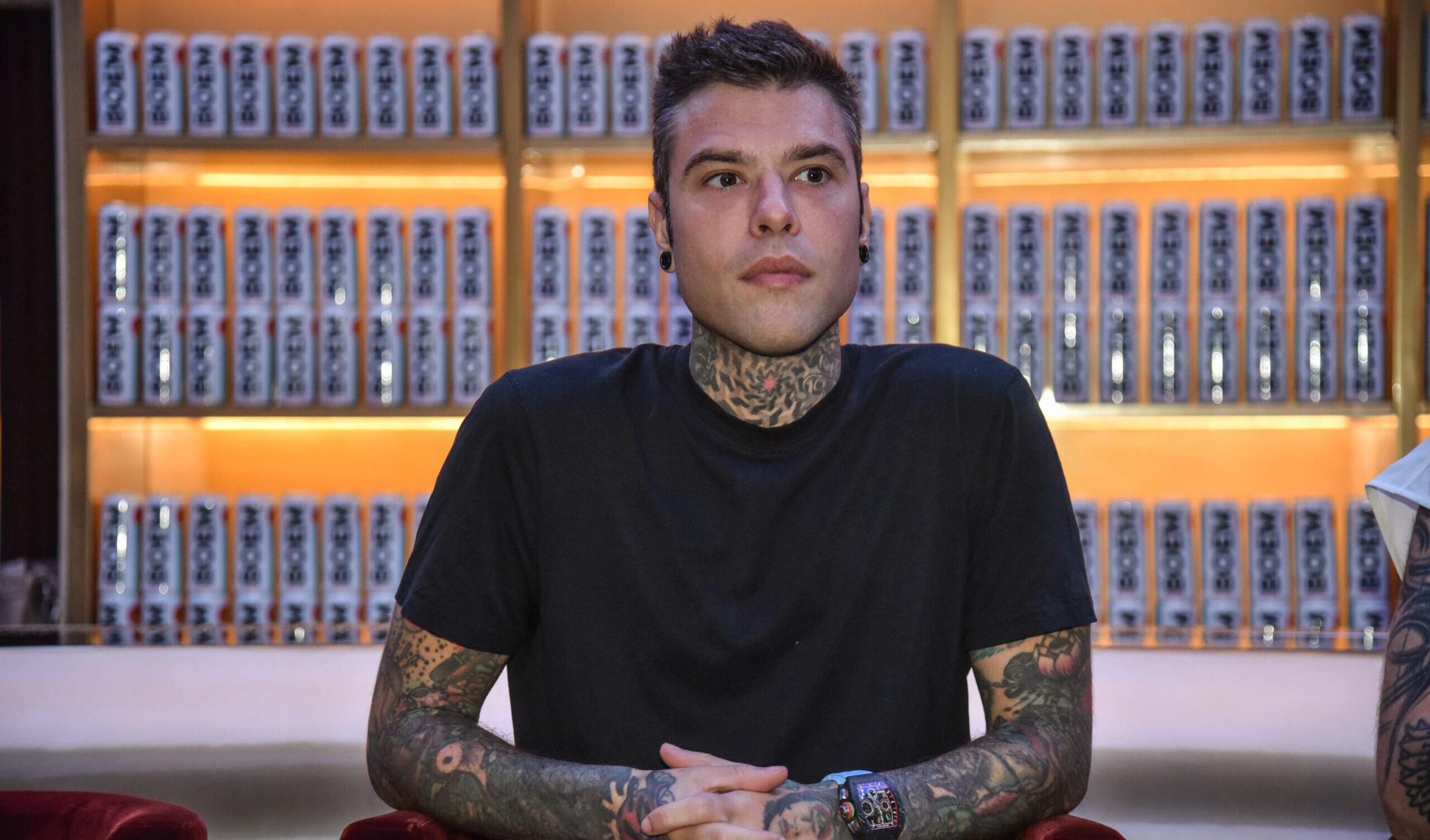 Fedez dimesso dal Fatebenefratelli: "Senza i donatori di sangue non ci sarei..."