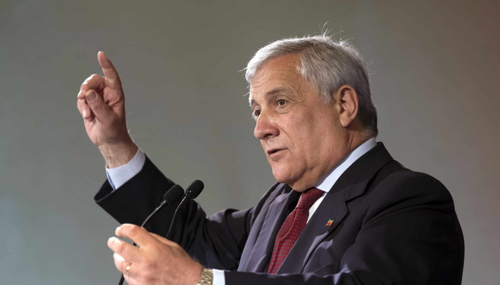 Tajani sul caso di Ilaria Salis: "I parlamentari di sinistra che assistono al processo non aiutano il nostro lavoro"