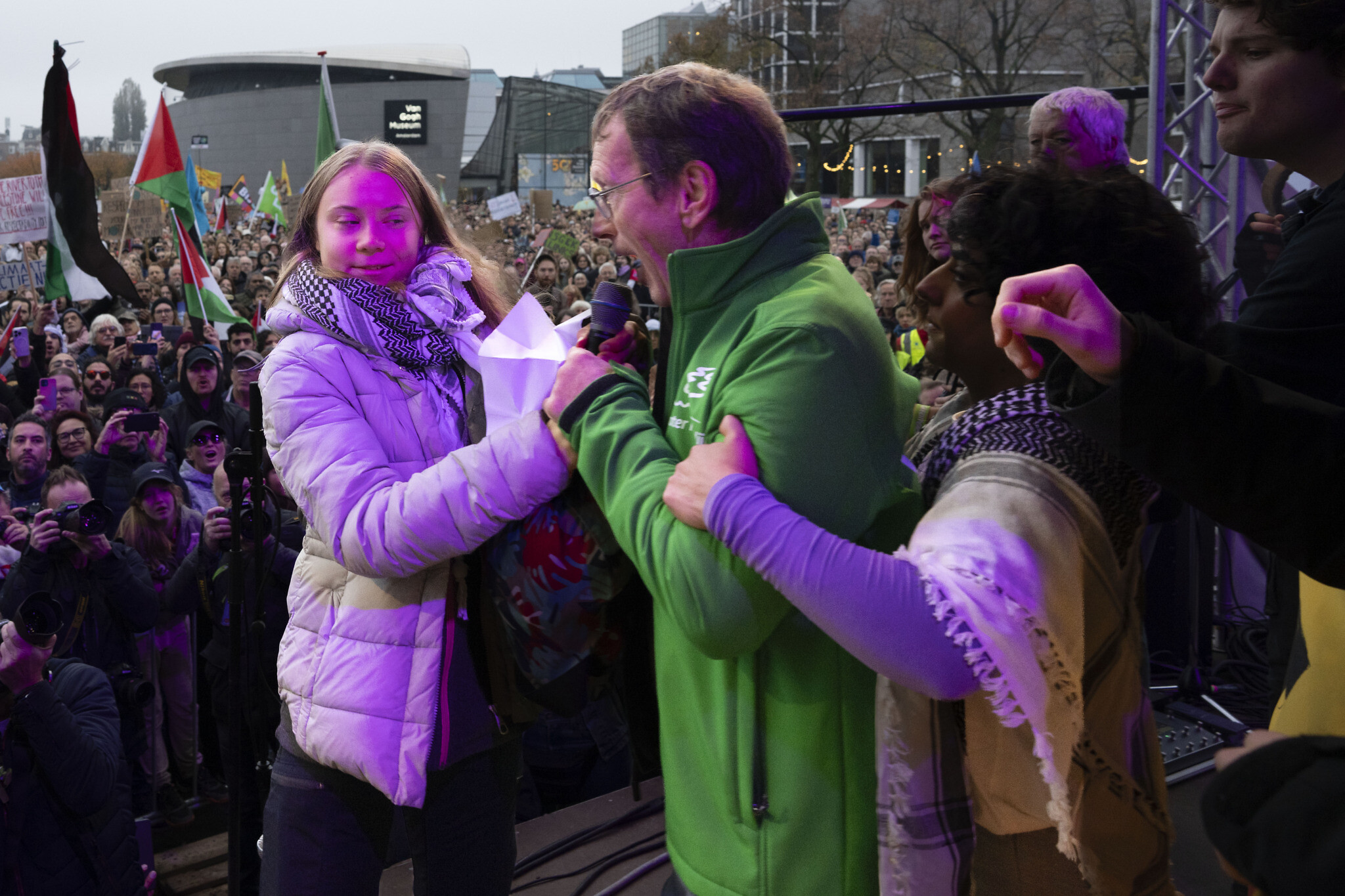 Greta Thunberg contestata in Germania per le posizioni filo-palestinesi