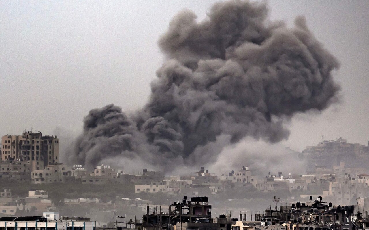 A Rafah seconda strage israeliana in poche ore:  una bomba uccide 12 persone tra cui 6 bambini