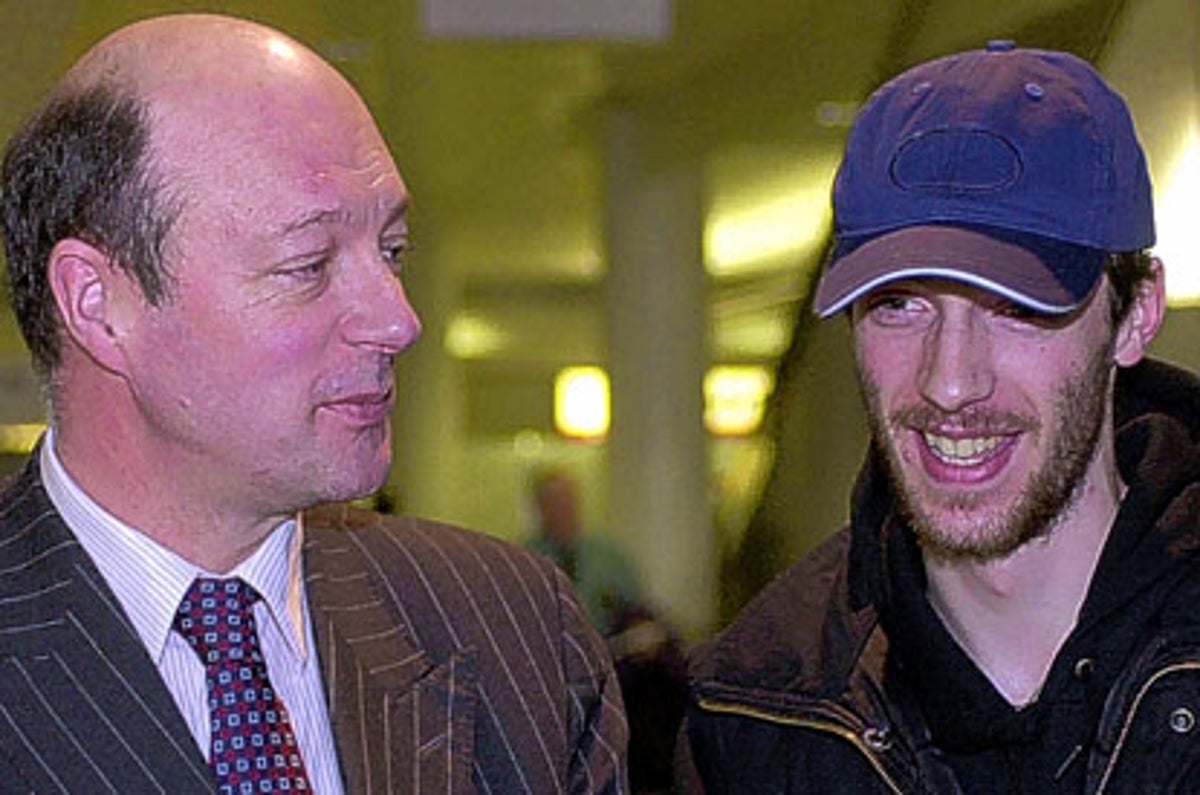 I padre di un pacifista ucciso da Israele: "L'Occidente incoraggia la morte di civili a Gaza" I padre di un pacifista ucciso da Israele: "L'Occidente incoraggia la morte di civili a Gaza"