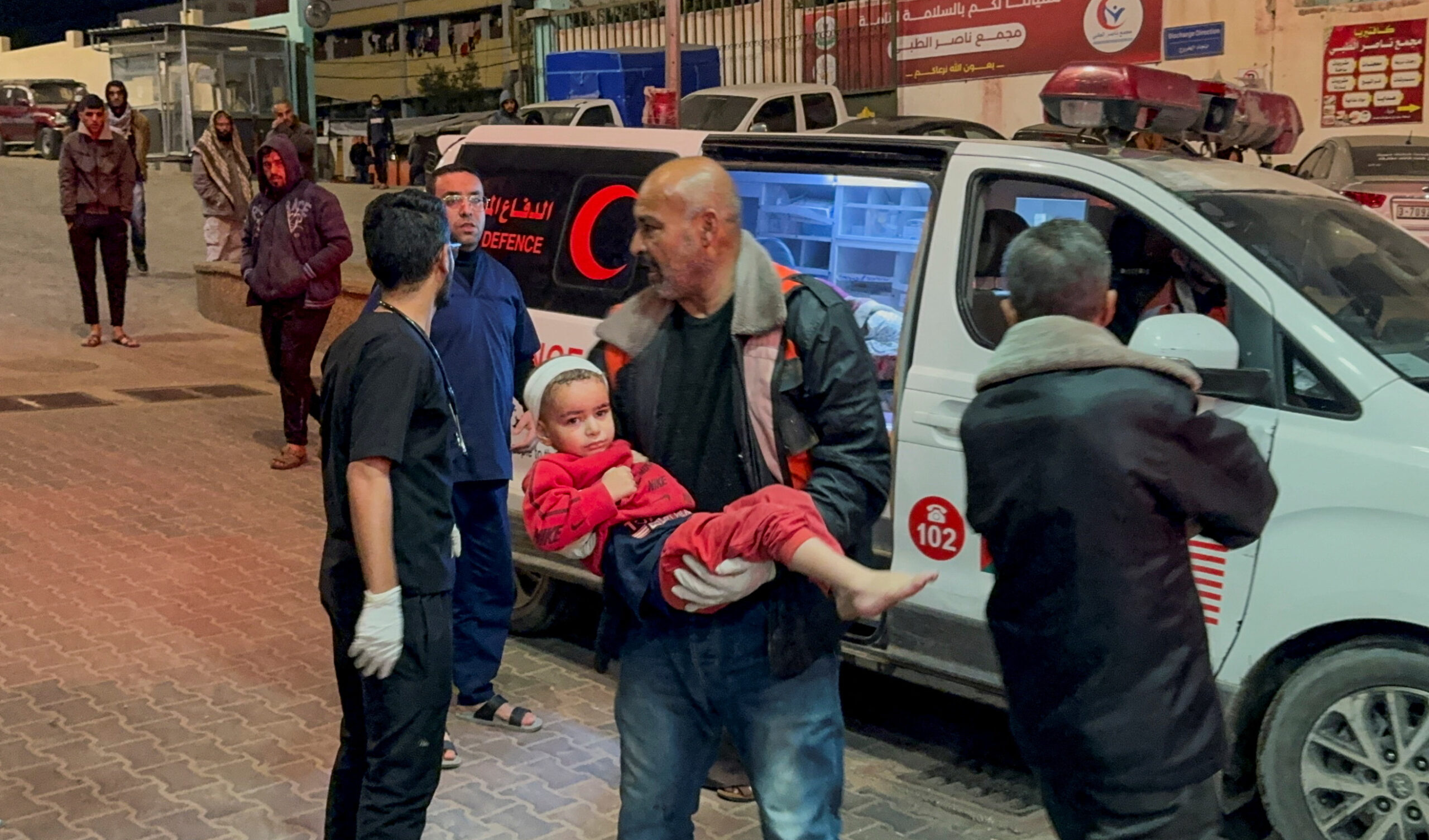 Gaza, il genocidio di bambini e il mondo sta a guardare: testimonianze dall'inferno