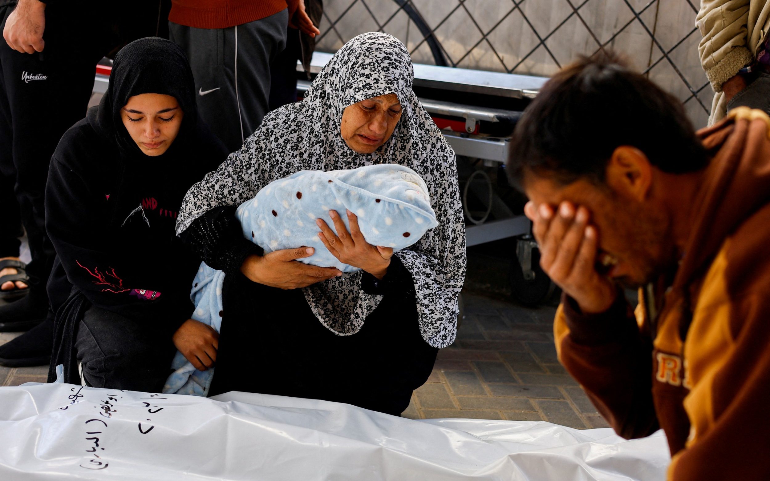 Oms, duro attacco a Israele: "Ferma le ambulanze e arresta i medici, viola il diritto internazionale"