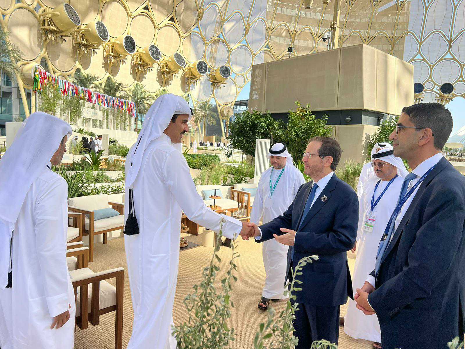 herzog-qatar-israele Guerra di Gaza, il Qatar: "I negoziati continuano, ma i raid di Israele non aiutano..."