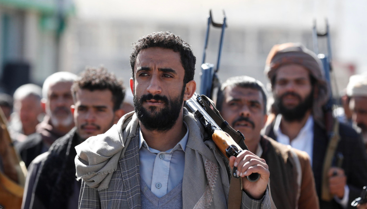 Mar Rosso: gli Houthi minacciano di colpire le navi americane