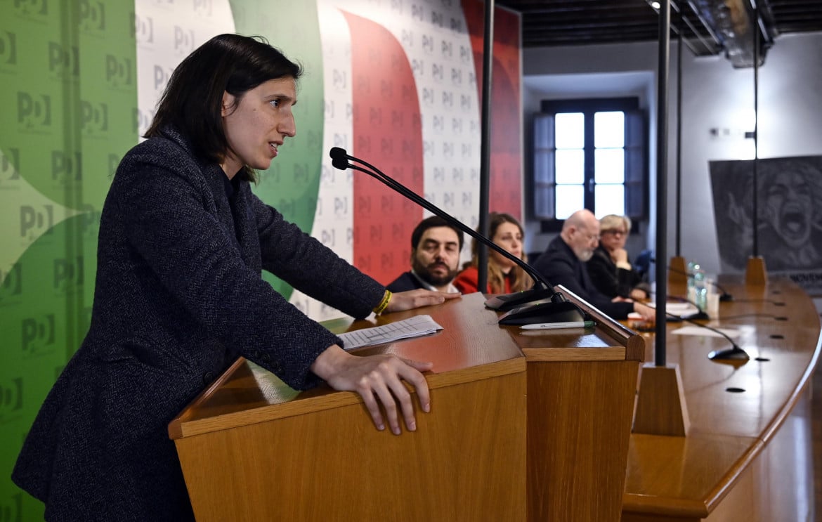 Elly Schlein: "L'alleanza con il M5s non è morta, le polemiche con le forze di opposizione non ci interessano"