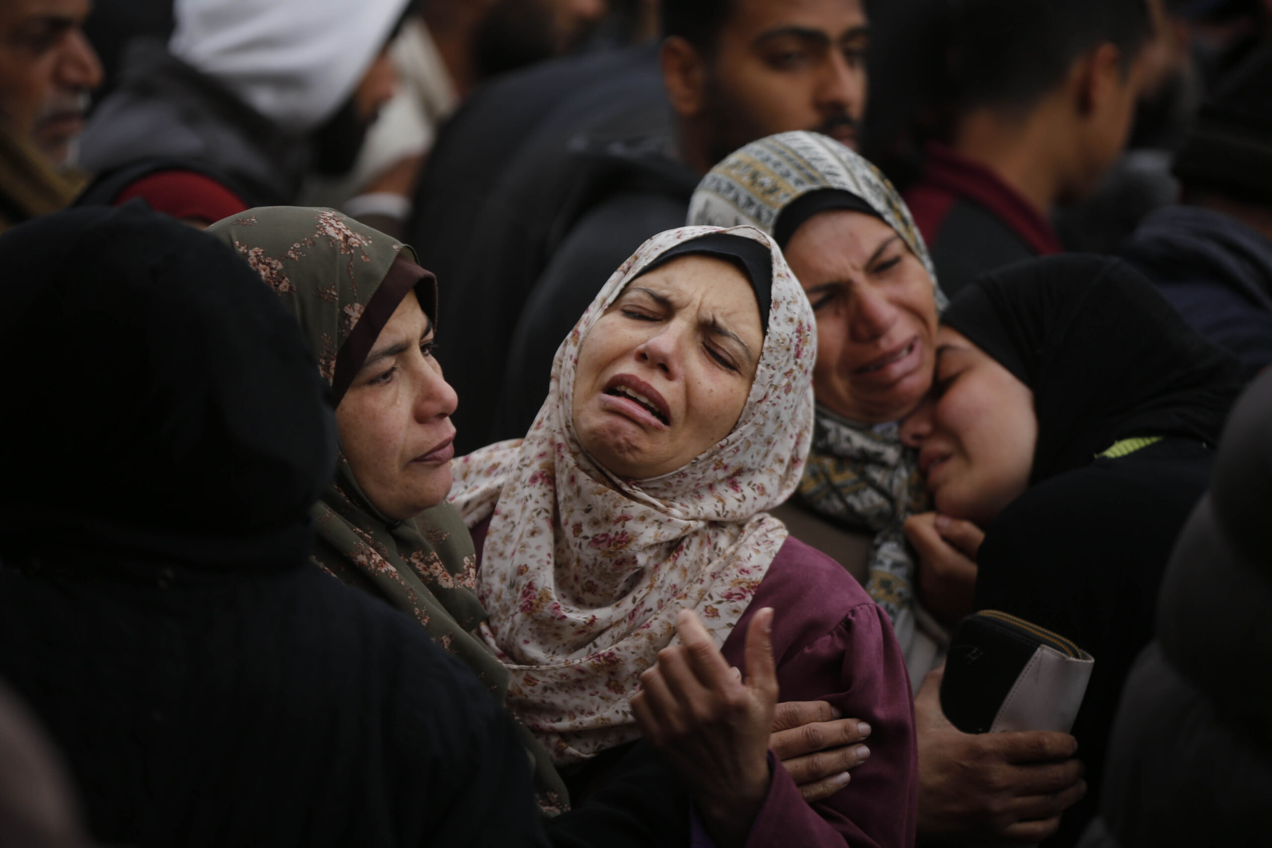 L'Oms accusa Israele di ostacolare le missioni di soccorso all’ospedale Nasser e parla di distruzioni indescrivibili