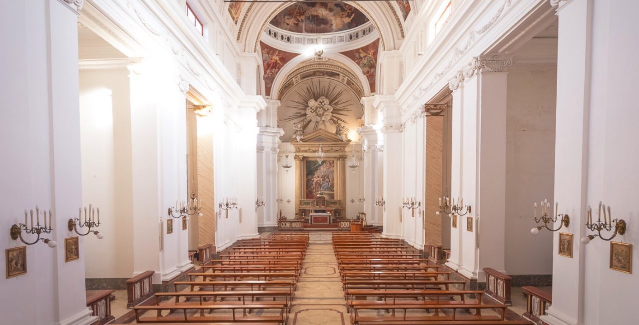 Castelvetrano, bambini del catechismo ustionati dalla cenere sulla fronte: "Erano ceneri di due anni fa"