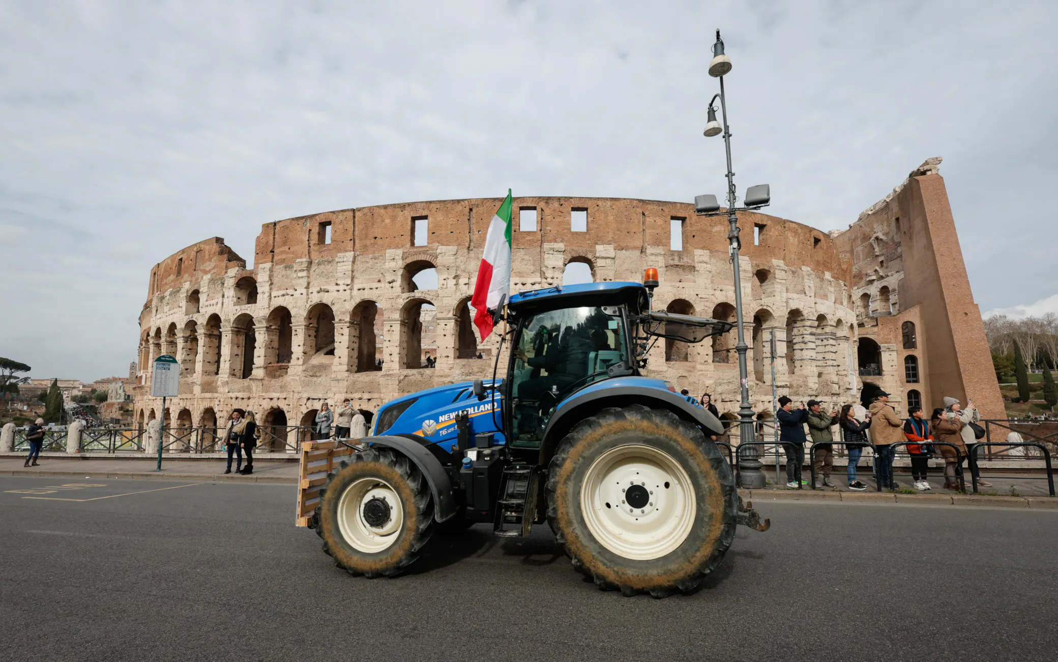 Agricoltori, il Pd smaschera la destra: "Hanno bocciato il nostro emendamento sull'esenzione dall'Irpef"