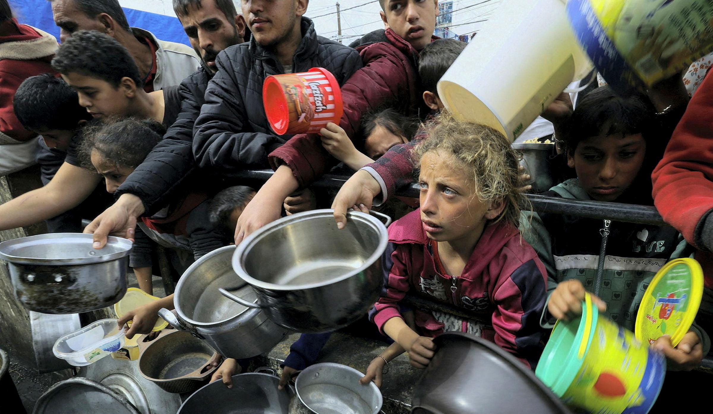 L'Onu accusa Israele per la catastrofe umanitaria a Gaza: "La fame è un crimine di guerra"