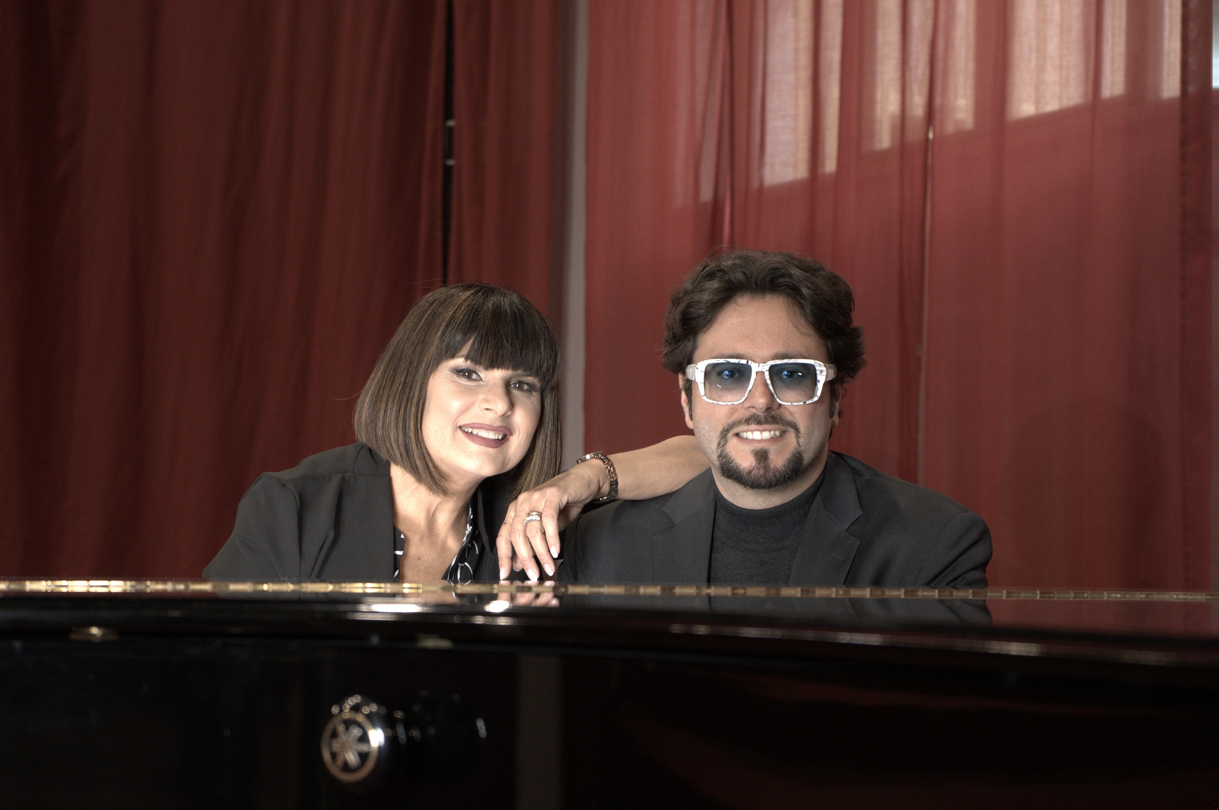 Silvia Mezzanotte e Filippo Arlia in "Ecco Le mie Regine"