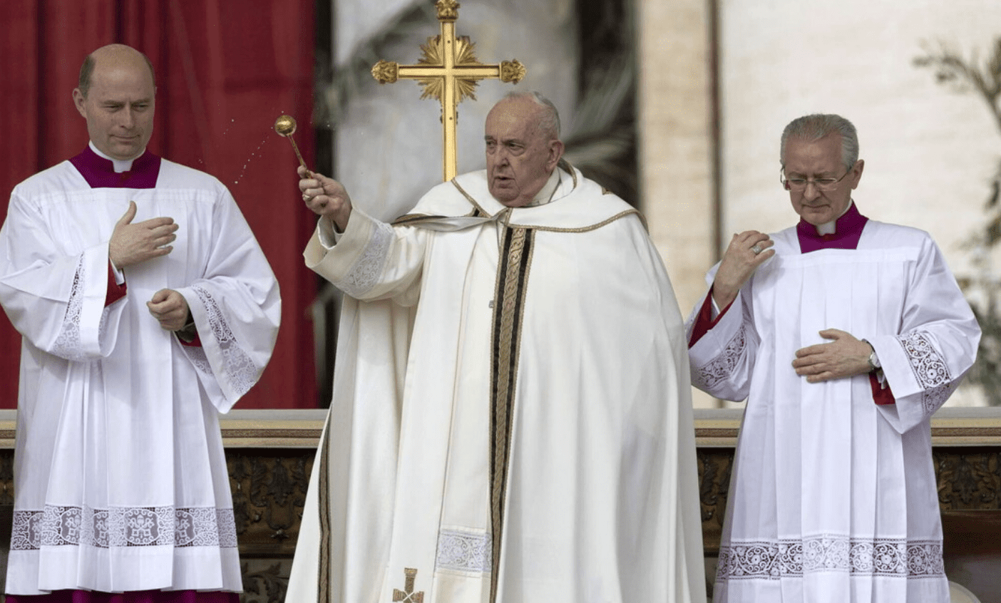 Francesco ci insegna che ci vuole un matto per risvegliare in noi il senso del mistero