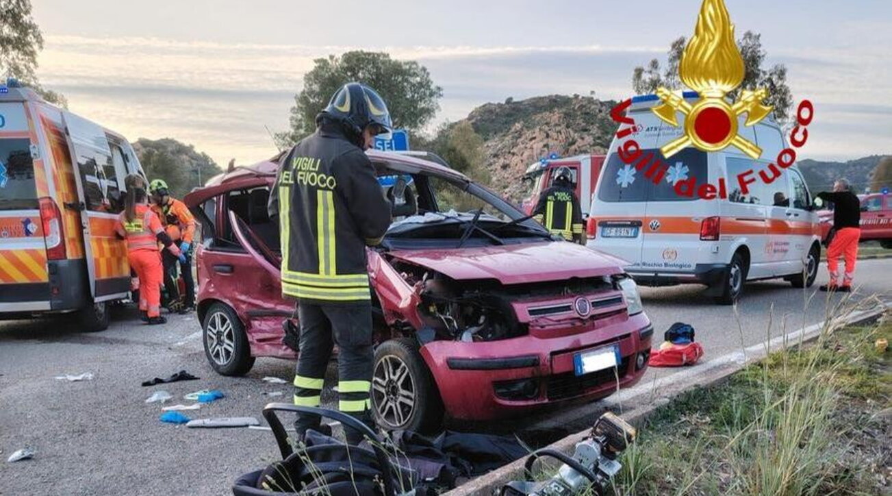 Frontale ad Orosei, un neonato di 3 mesi ha perso la vita: fuori pericolo la madre 26enne, grave un'altra donna