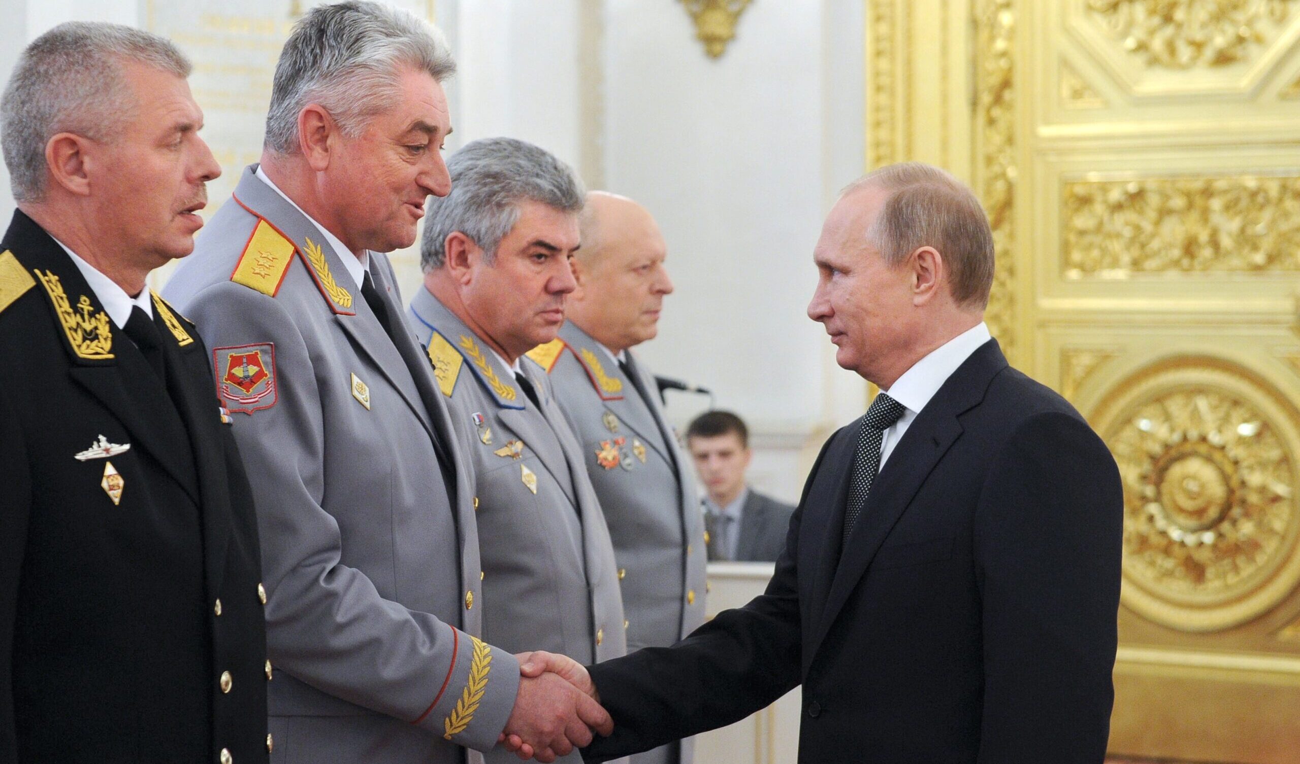 Putin aggiorna la dottrina nucleare russa per rendere più facile il ricorso alle armi atomiche