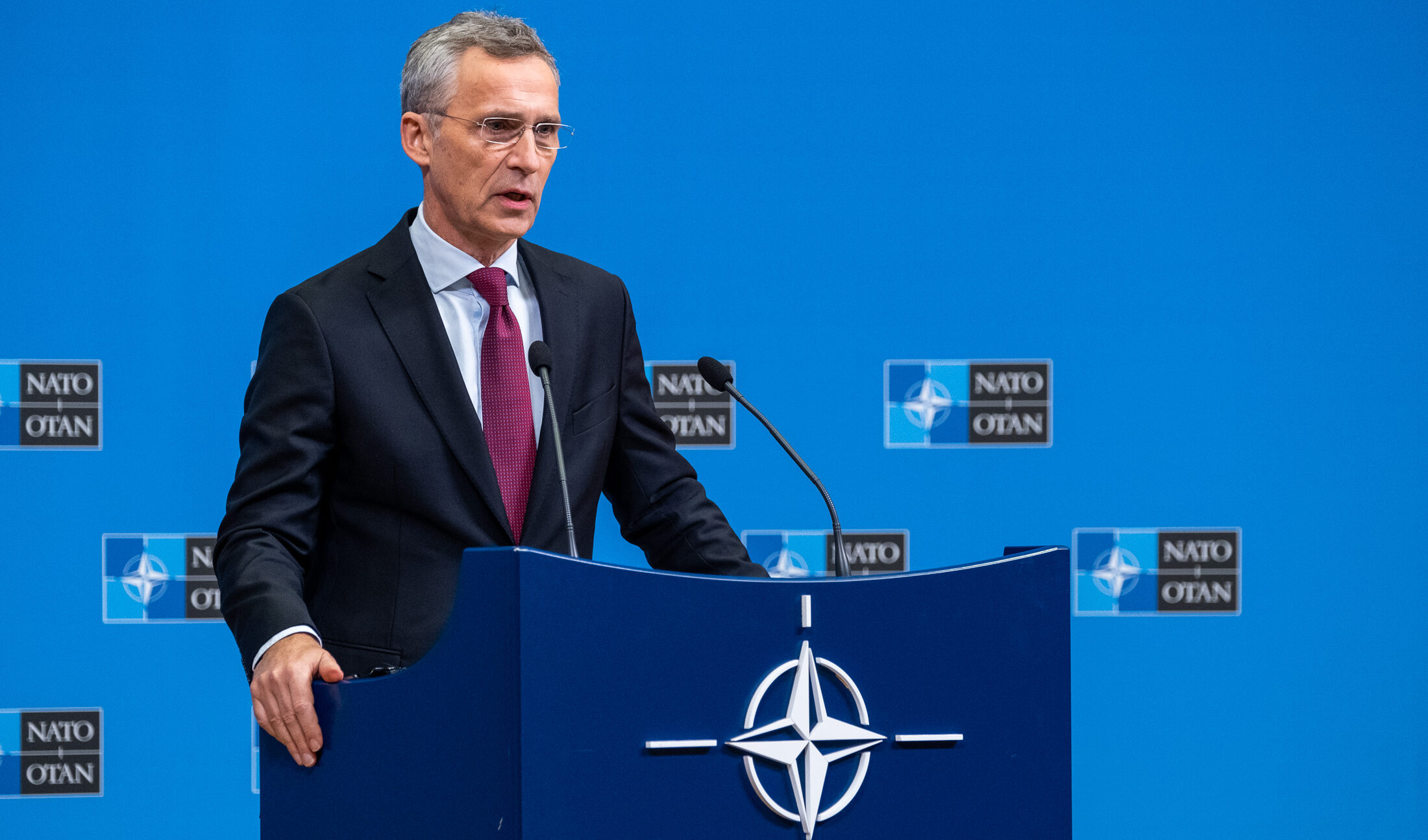 Ucraina, Stoltenberg (Nato): "La resa non è pace, Putin ha iniziato la guerra"