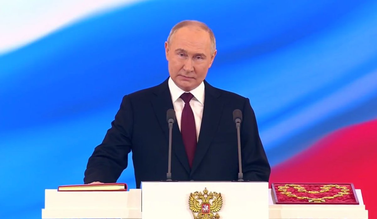 Putin a Zelensky: "Siamo pronti a negoziare sulla base dei documenti siglati a Istanbul"