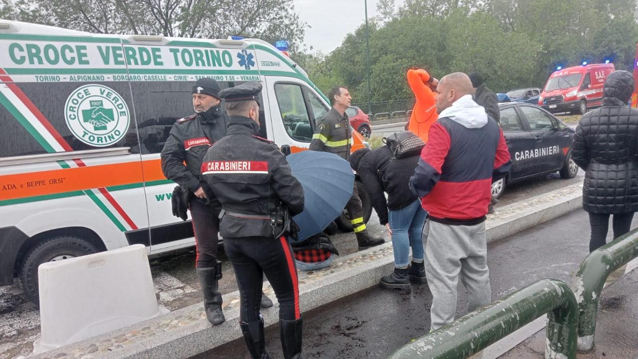 Una 16enne romena si getta nel fiume Sangone dopo  una lite con i genitori: una passante ha allertato i soccorsi