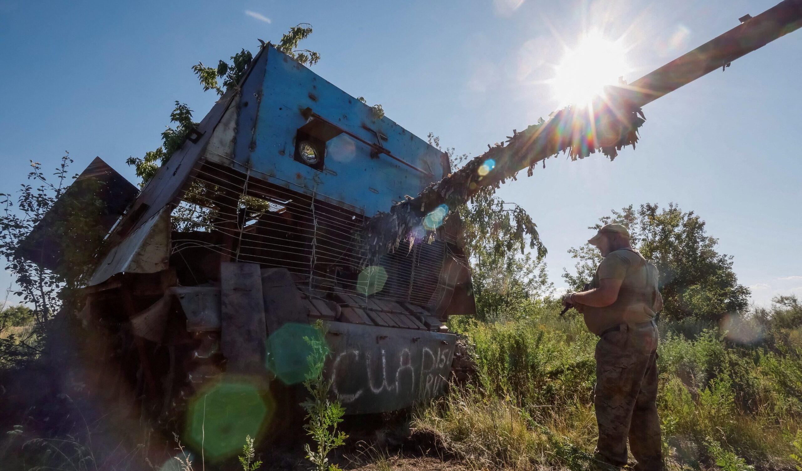 L'Ucraina cattura un carro armato russo "fienile" modificato contro la minaccia dei droni