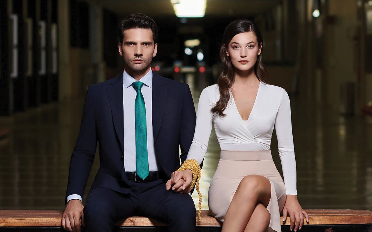 "Segreti di Famiglia", alle 21.35 su Canale 5 la serie pluripremiata: la trama degli episodi di domenica 23 giugno