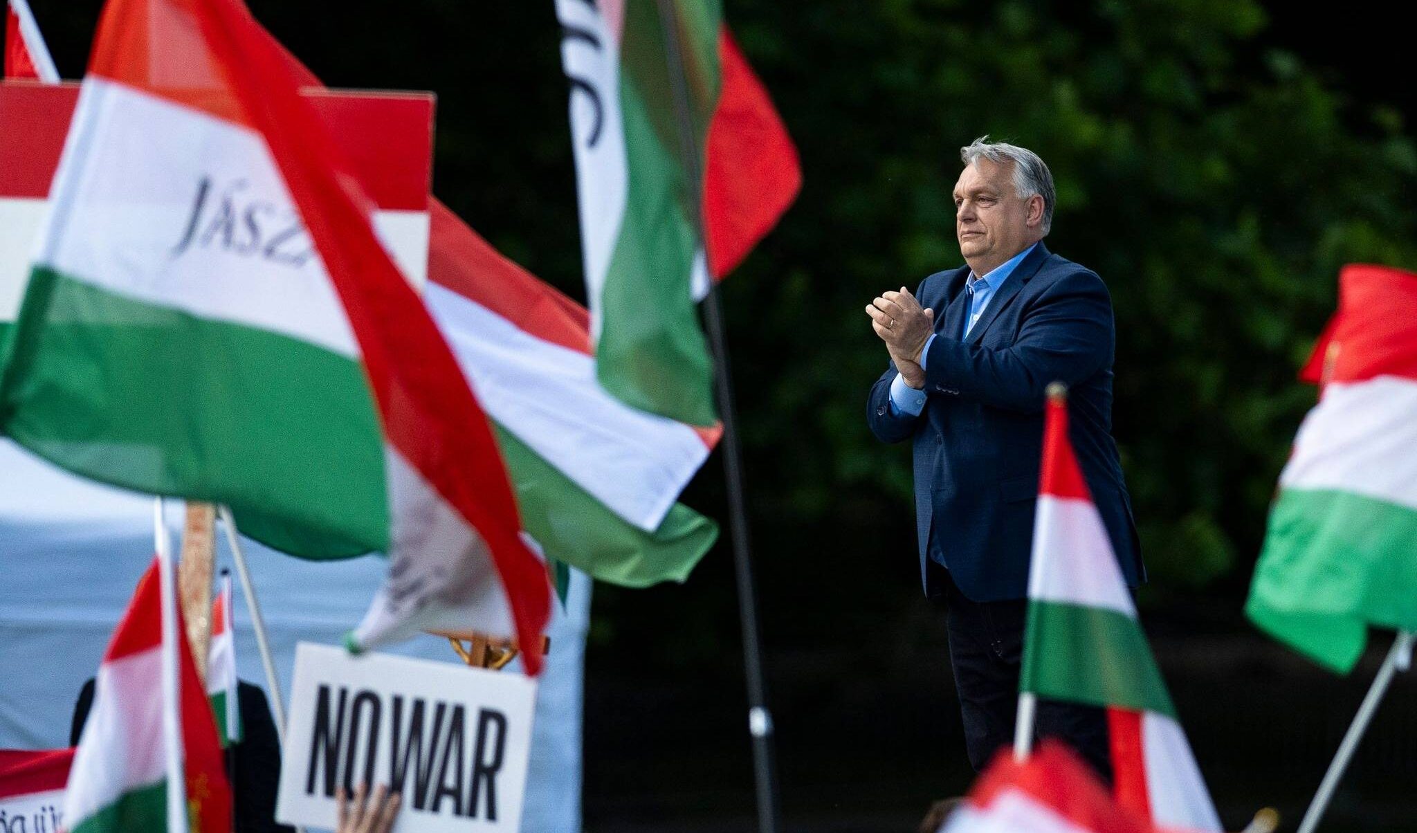 Orban convoca a Budapest una marcia per la pace in salsa putiniana