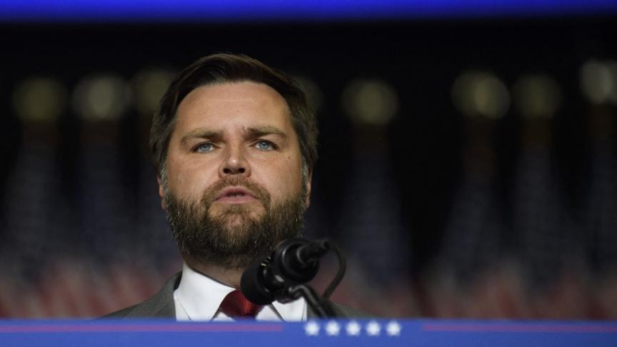 Chi è J.D. Vance, il vice isolazionista e anti-immigrati più estremista di Trump su aborto e diritti civili