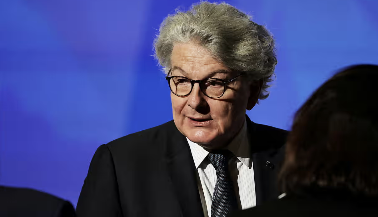 Thierry Breton si dimette da commissario europeo e accusa von der Leyen di avere una gestione 'dubbia'