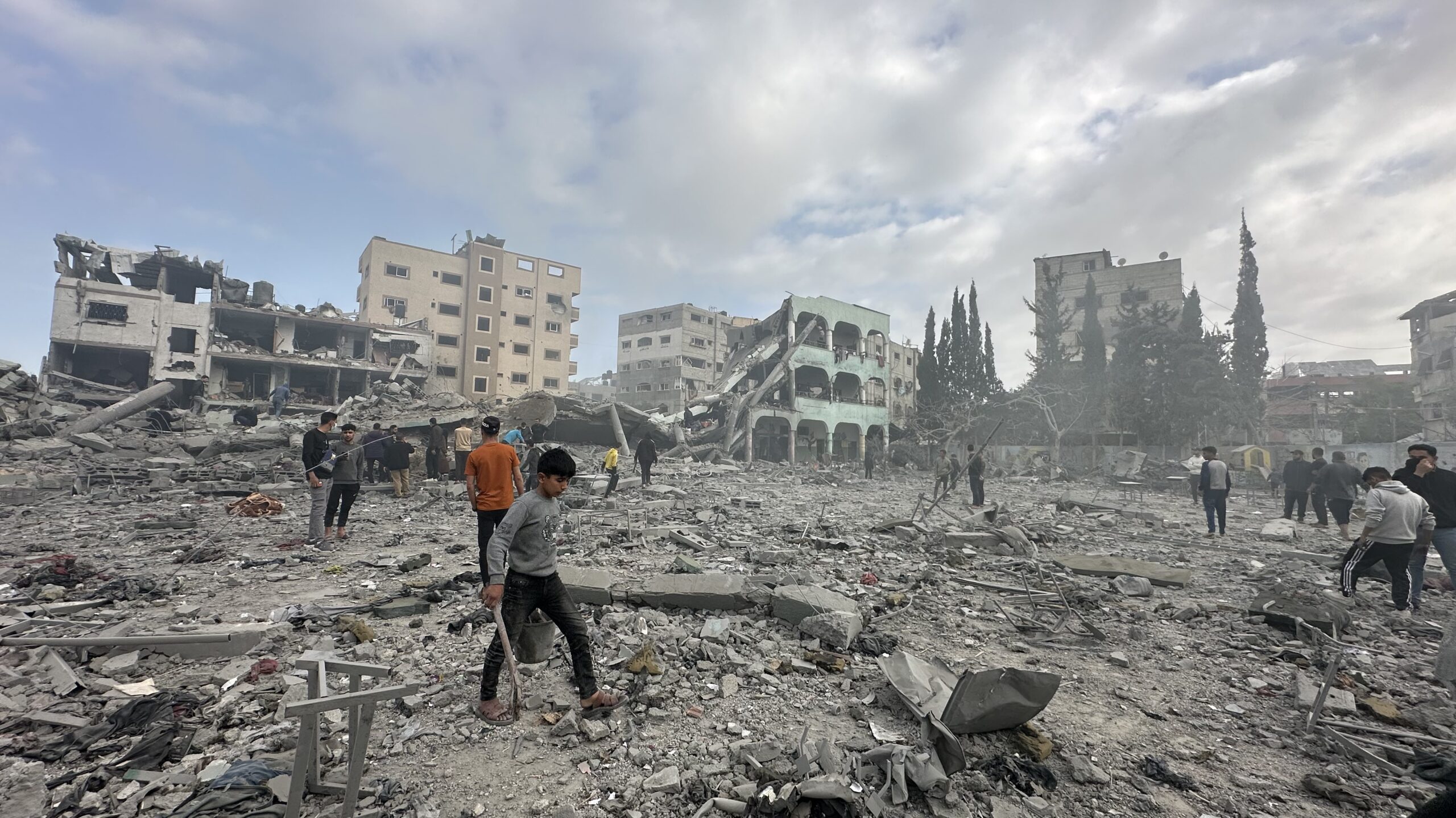 Gaza, le truppe israeliane hanno avviato operazioni nell’area di Shujayea, nel nord della Striscia