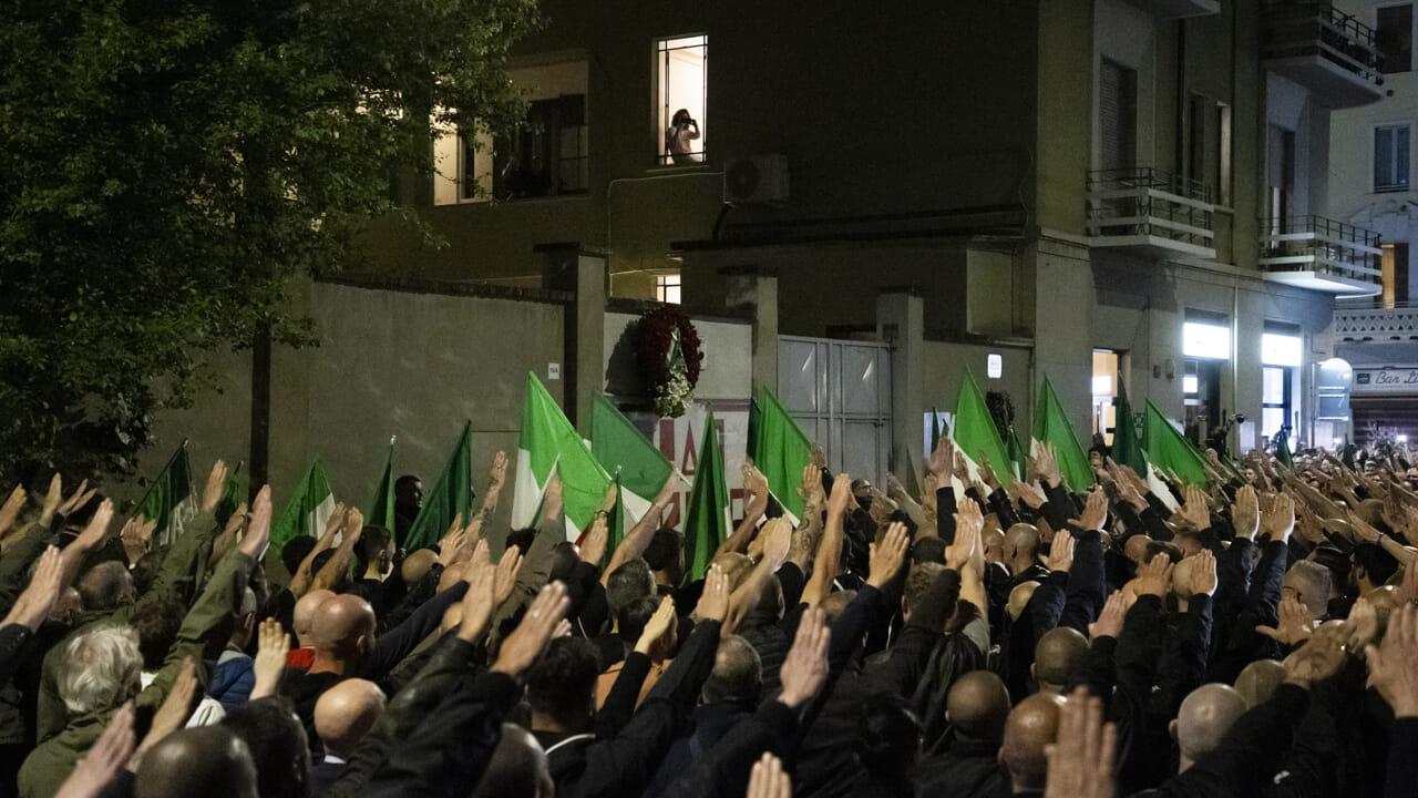 Mussolini non torna ma anche di Giorgia Meloni dobbiamo avere paura