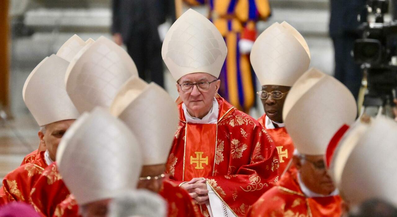 Parolin racconta un retroscena inedito: l’applauso in Conclave e la sorprendente calma del nuovo Papa