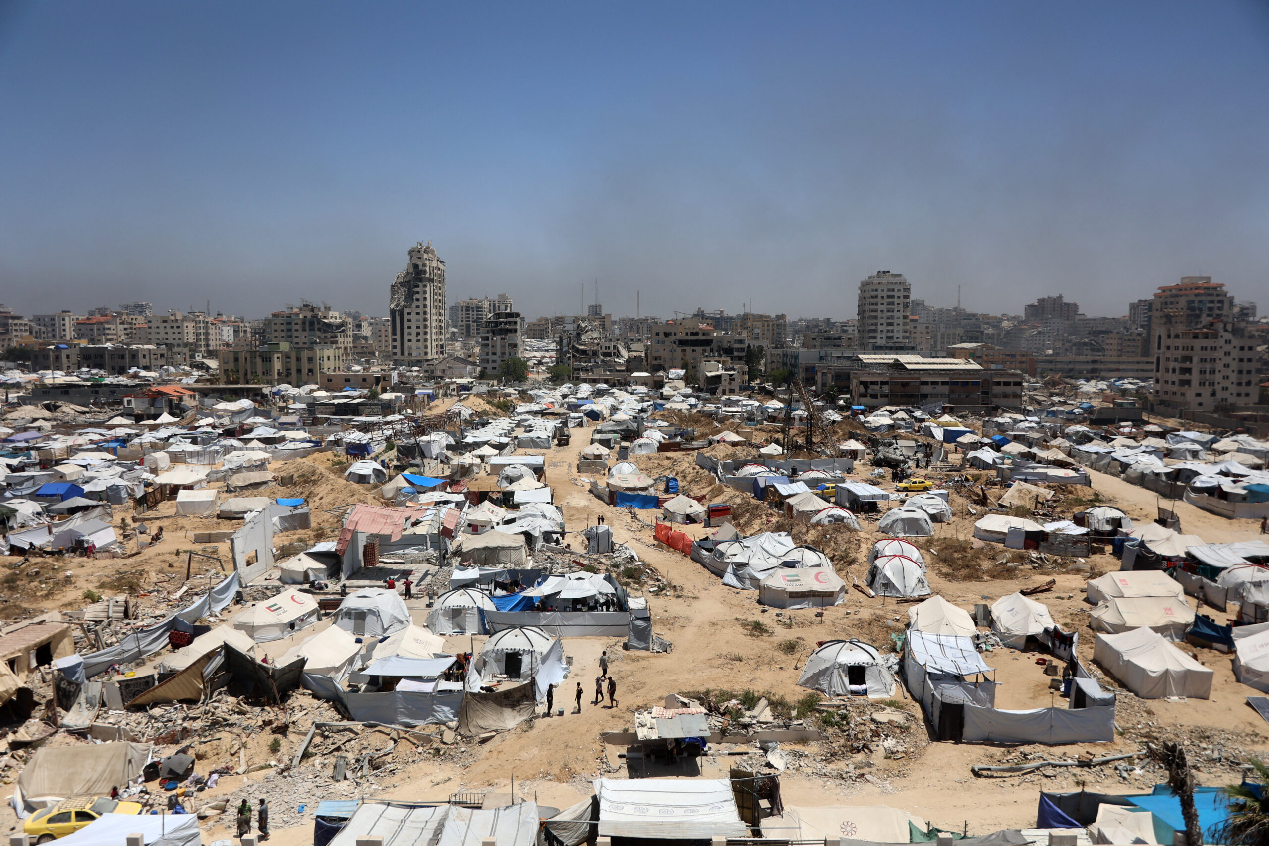 A Gaza una spirale di morte e disperazione sotto i bombardamenti israeliani: 89 uccisi in 24 ore