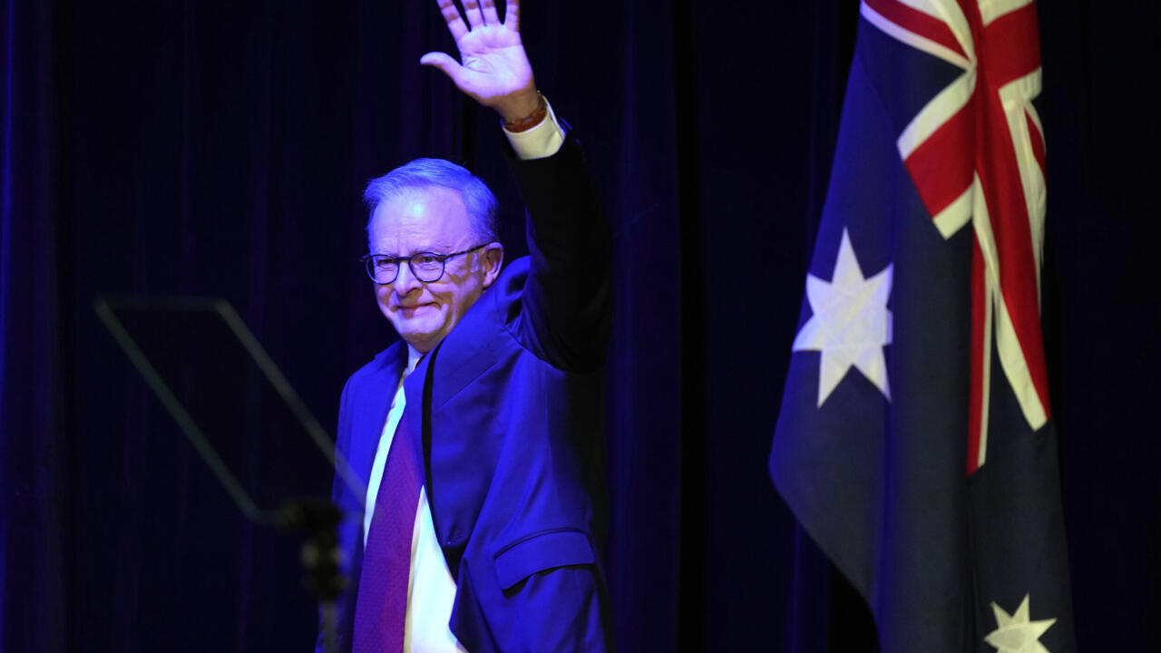 Il laburista Anthony Albanese rieletto primo ministro in Australia: l'effetto Trump azzoppa i conservatori