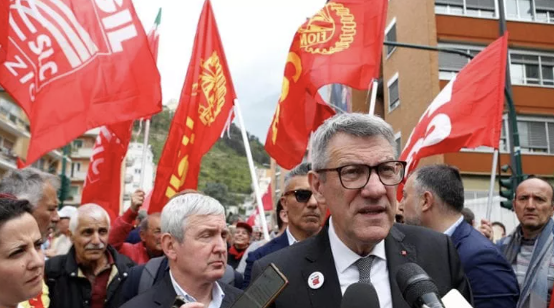 Landini attacca Meloni: "L’unico salario che cresce è il suo. Gli italiani non arrivano a fine mese"