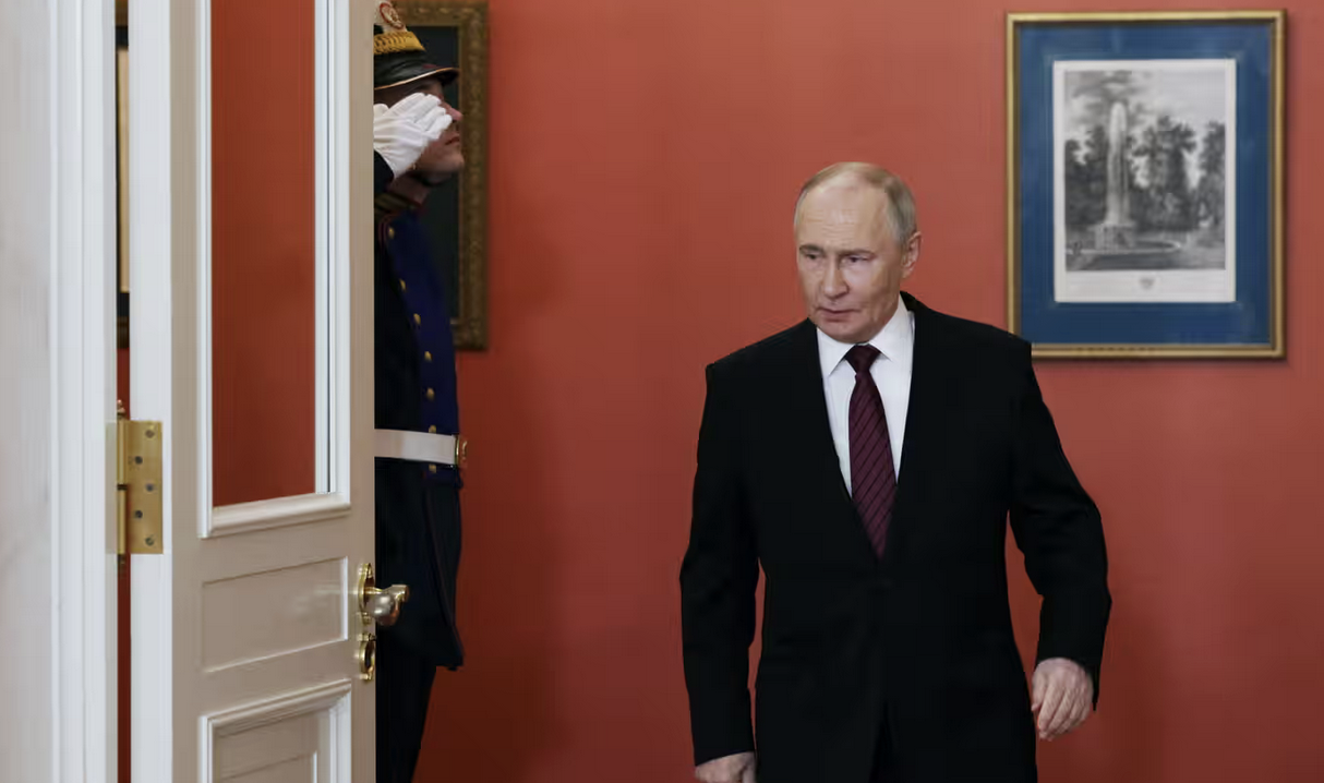 Putin propone "colloqui diretti" con l'Ucraina dopo aver respinto l'ultimatum sul cessate il fuoco