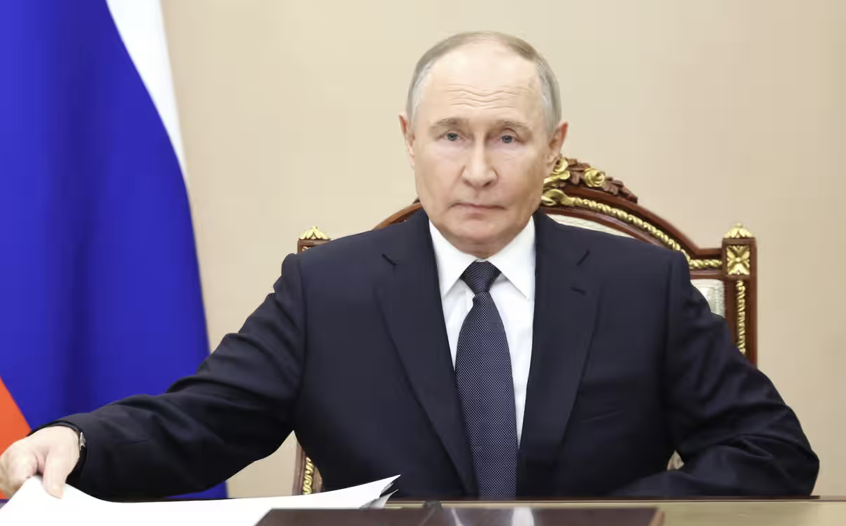 Regno Unito e Ue annunciano importanti sanzioni contro la Russia che nega il cessate il fuoco in Ucraina
