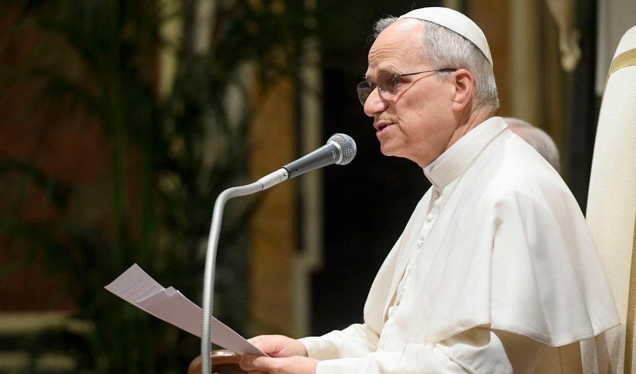 Papa Leone XIV: “Basta armi, serve un mondo di verità, giustizia e pace”