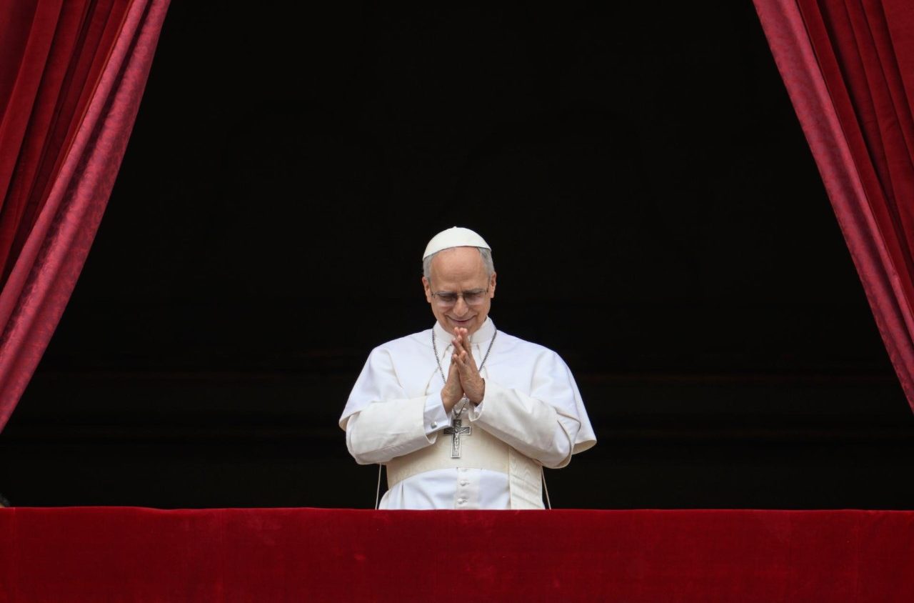 Il primo Regina Coeli di Leone XIV: un appello accorato per la pace e la vocazione, nel solco di Francesco