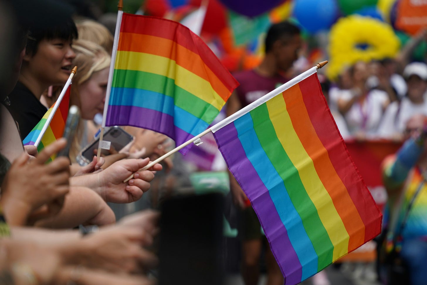 Essere chi siamo, senza chiedere il permesso: perché il Pride è ancora una rivolta, non una festa