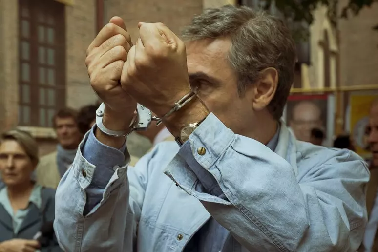 42 anni fa l’arresto di Enzo Tortora: il caso diventa serie tv