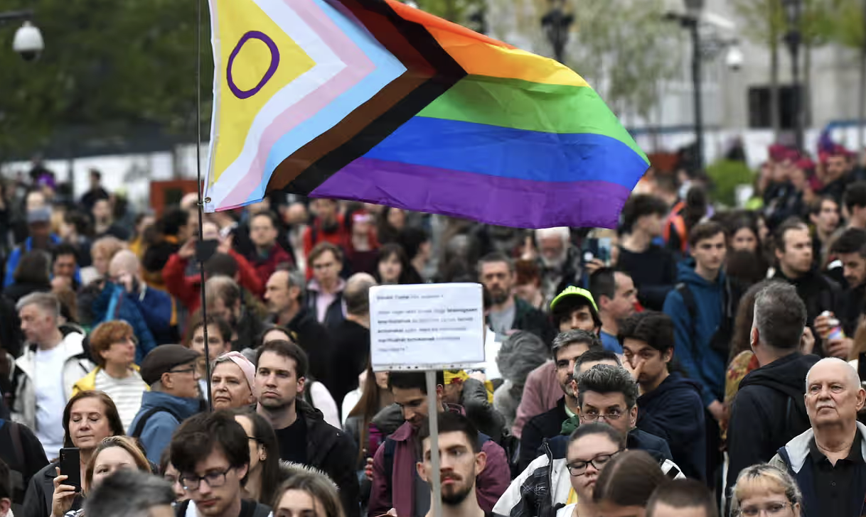 L'estrema destra europea utilizza i diritti Lgbtq+ per alimentare odio e discriminazioni