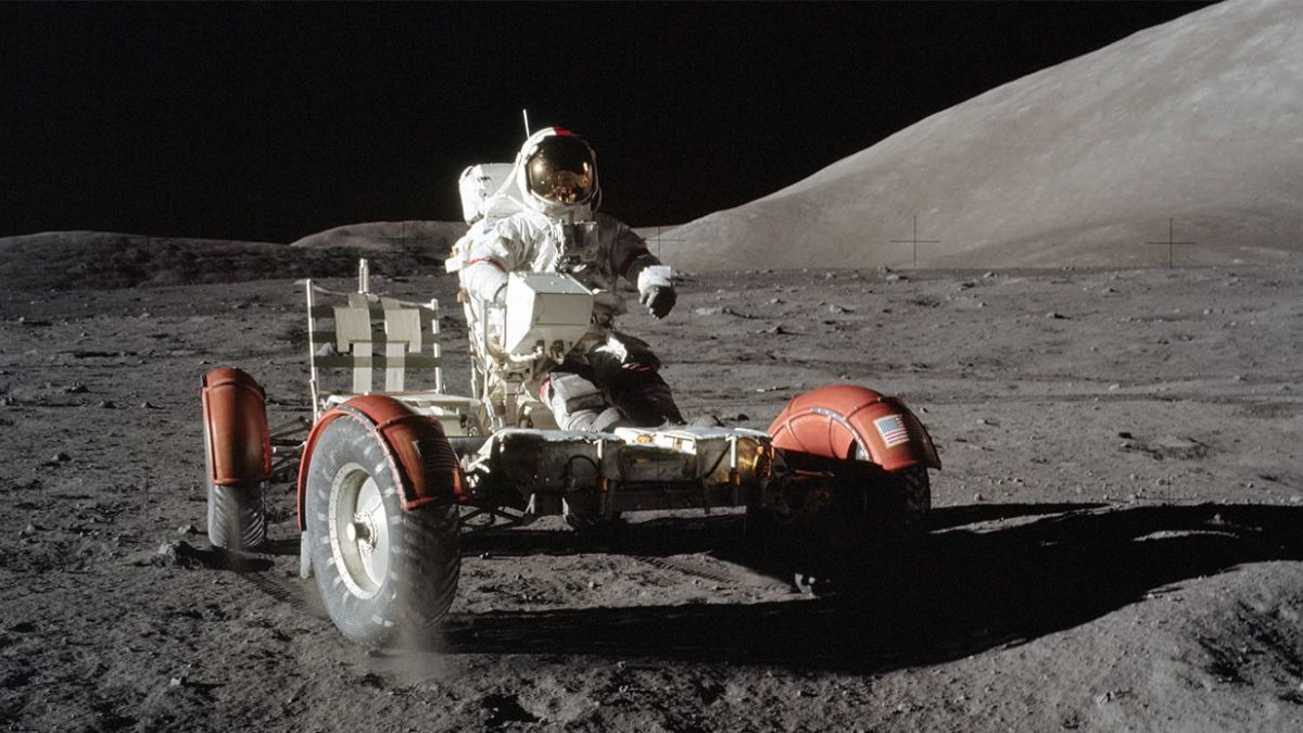 Entro 15 anni gli esseri umani vivranno sulla Luna e su Marte