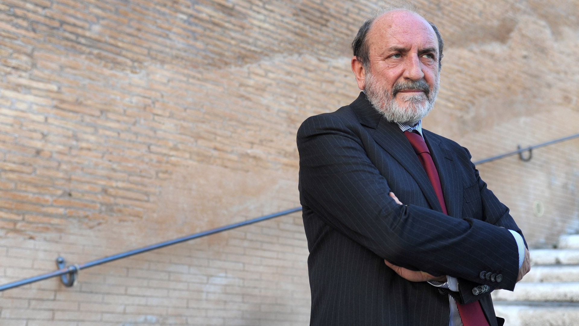 Umberto Galimberti spiega perchè la bellezza può salvare il mondo