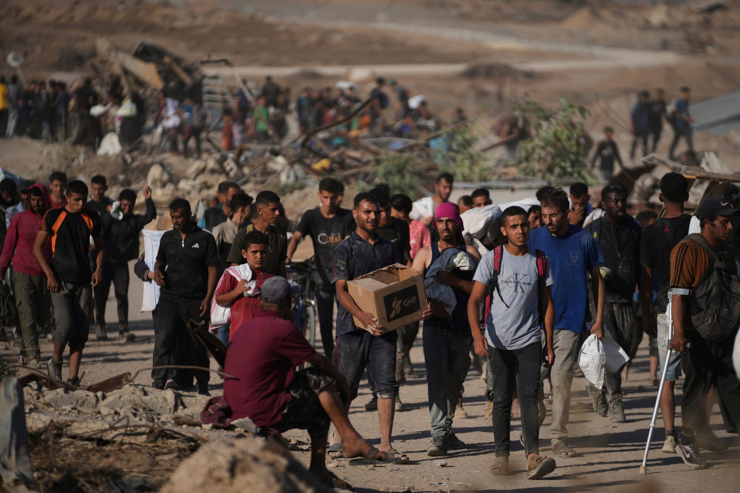 Così Israele prepara la deportazione dei palestinesi da Gaza: reinsediamento forzato e campi di concentramento