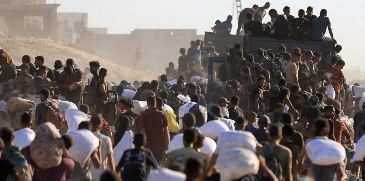 Israele uccide ancora: 30 palestinesi sterminati mentre aspettavano gli aiuti umanitari a Gaza