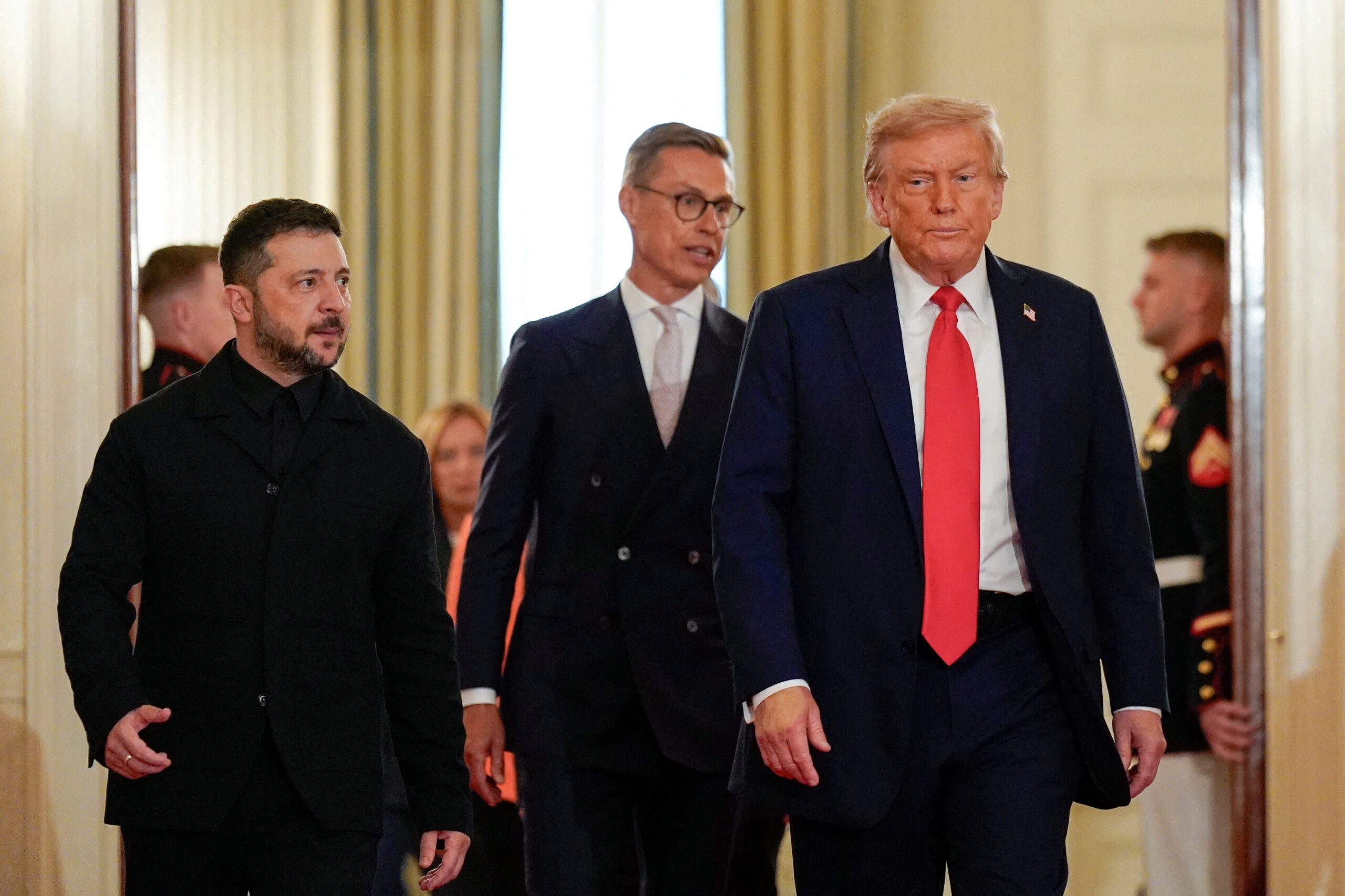 Trump ammette che Putin potrebbe non volere la pace: "Situazione difficile, presto capiremo"