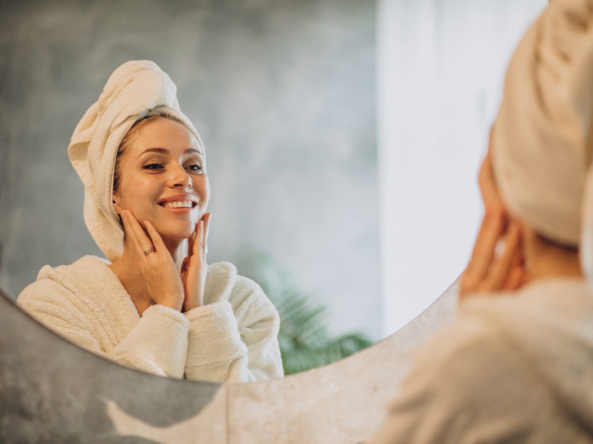 La beauty care maschile? Un mezzo tabù: "Curarsi non è cosa da uomini"