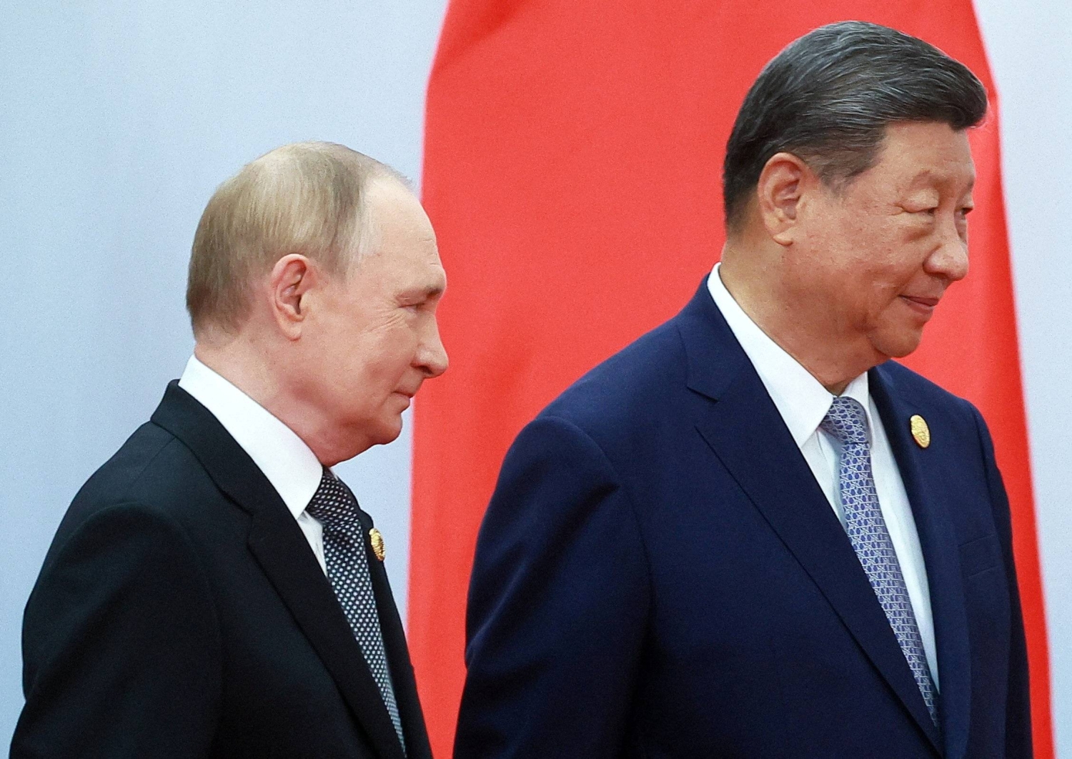 Dalla ricerca dell’immortalità al delirio di onnipotenza: Putin rifiuta la morte e trasforma l’Ucraina in eterna guerra