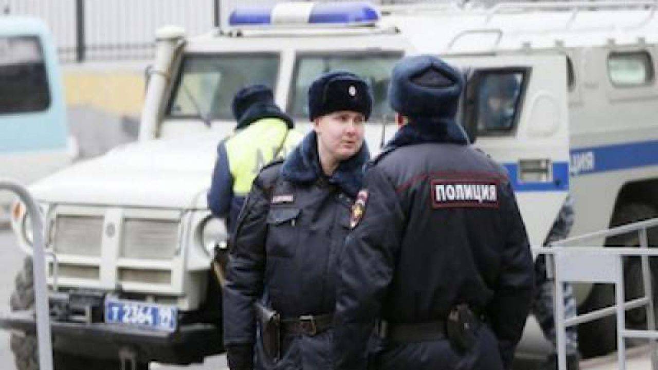 Russia, alcool e metanolo mietono vittime: la Repubblica dell'Altai ne limita la vendita